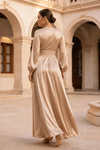 Satin Plissee Maxi-kleid
